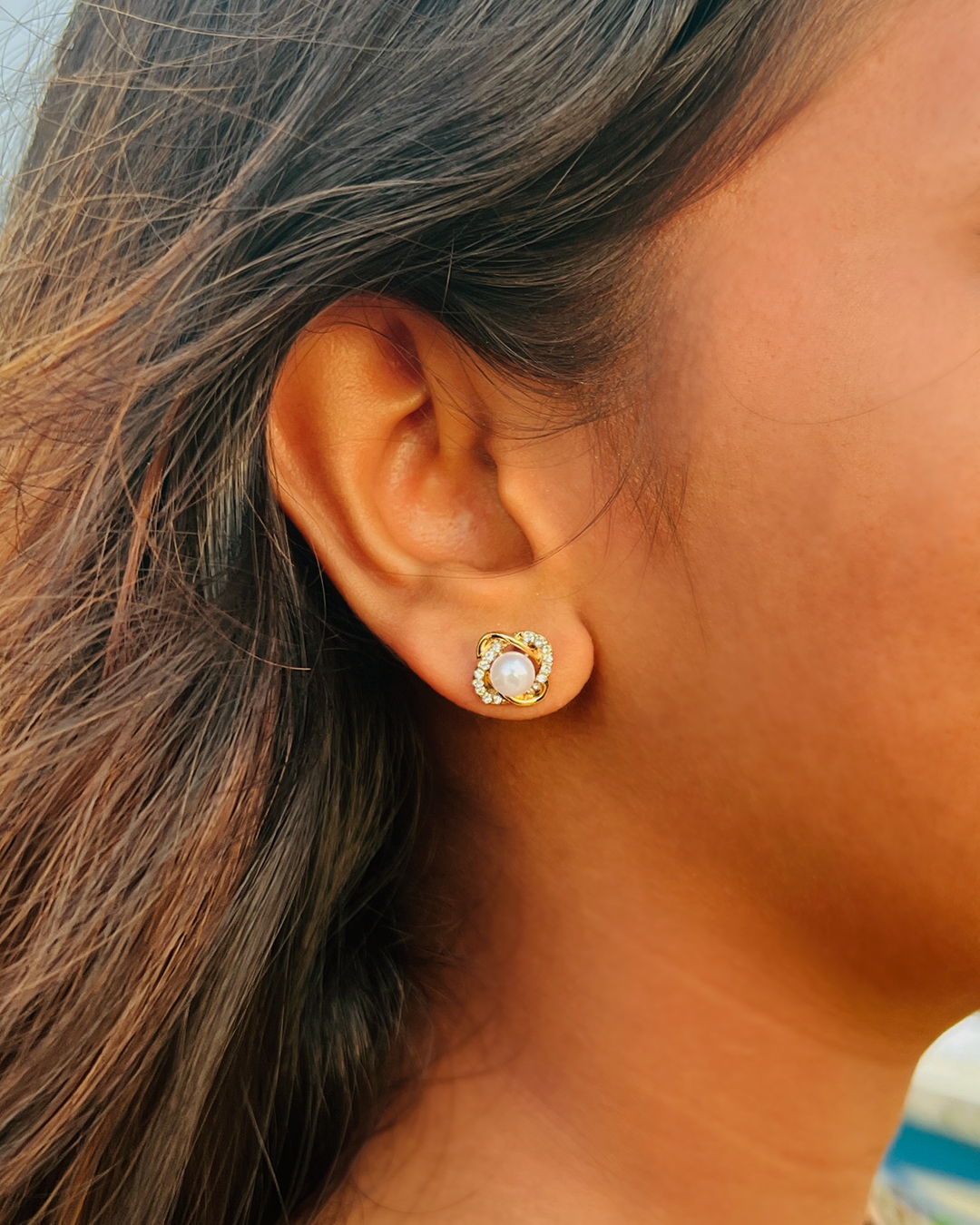 Trio Pearl Stud - Image 2