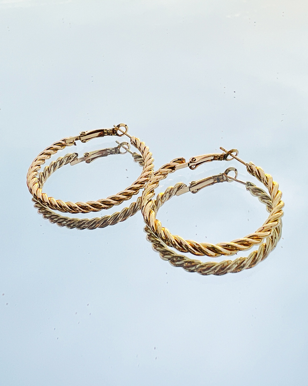 Twisted Golden Hoop - Image 4