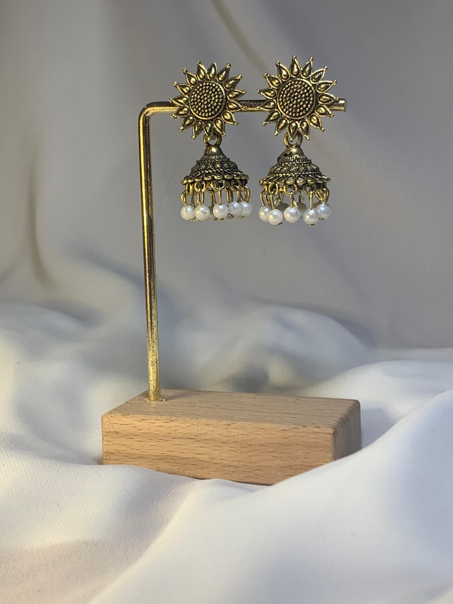 Sunflower Shaped Jhumka - Image 2