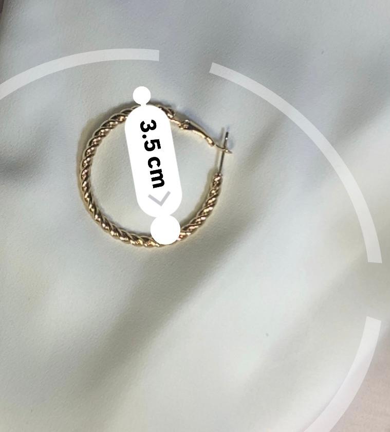 Twisted Golden Hoop - Image 3